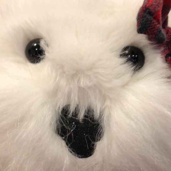 Like New! Claire’s White Dog Winter hat w/ long scarf w/ pockets - Picture 4 of 6